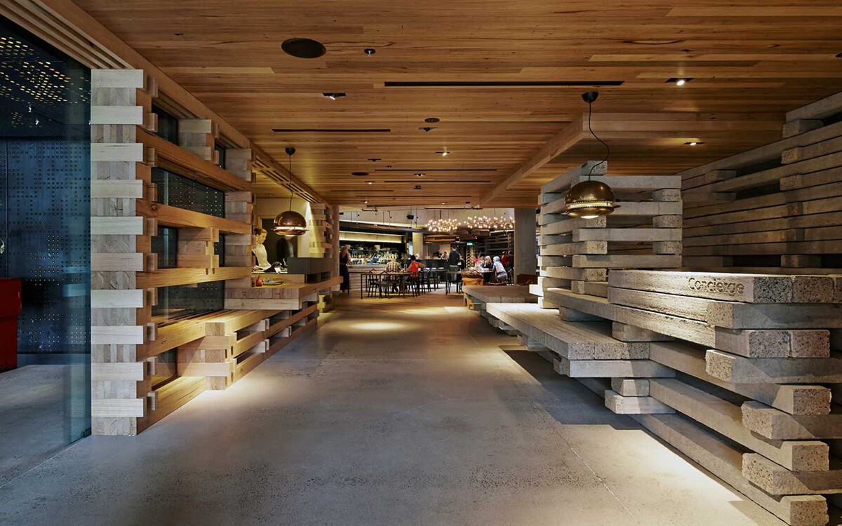 Ovolo Nishi.