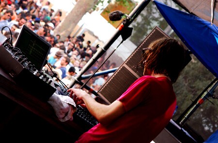 breakbot, baby i´m yours *