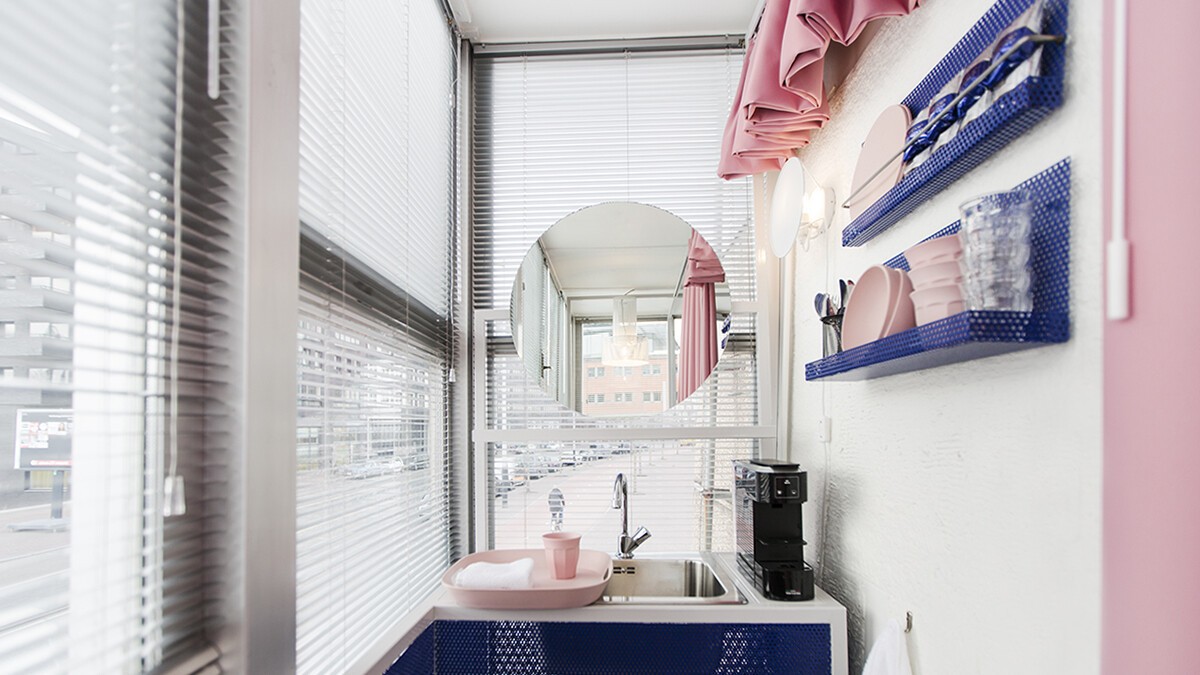 Sweets Hotel.