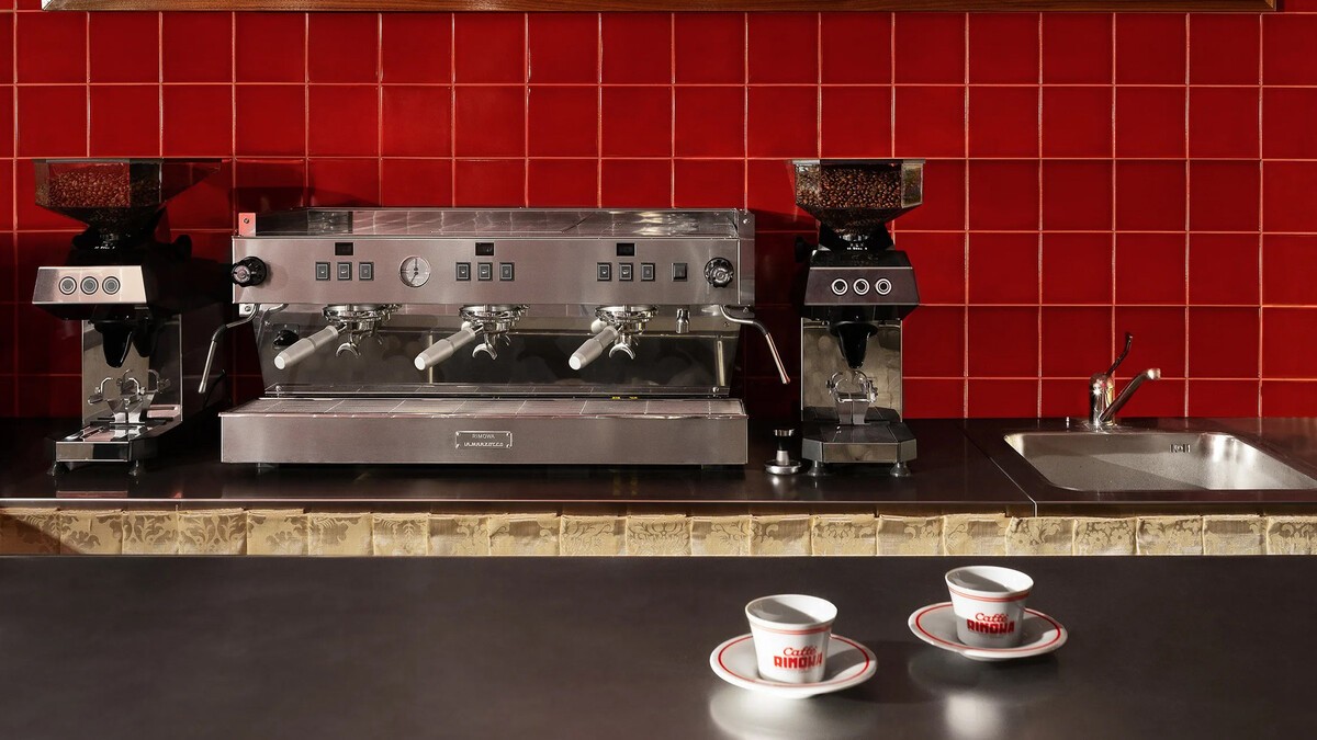 Caffe Rimowa.