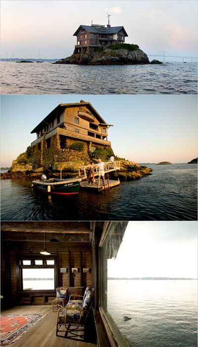 a house near the sea / una casita al lado del mar