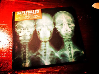 supergrass, pumping on your stereo
